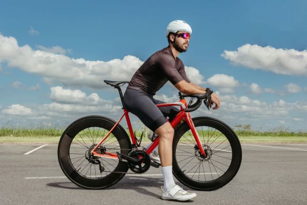 Quels sont les meilleurs circuits pour une aventure en VTT dans le désert de Mojave, USA?